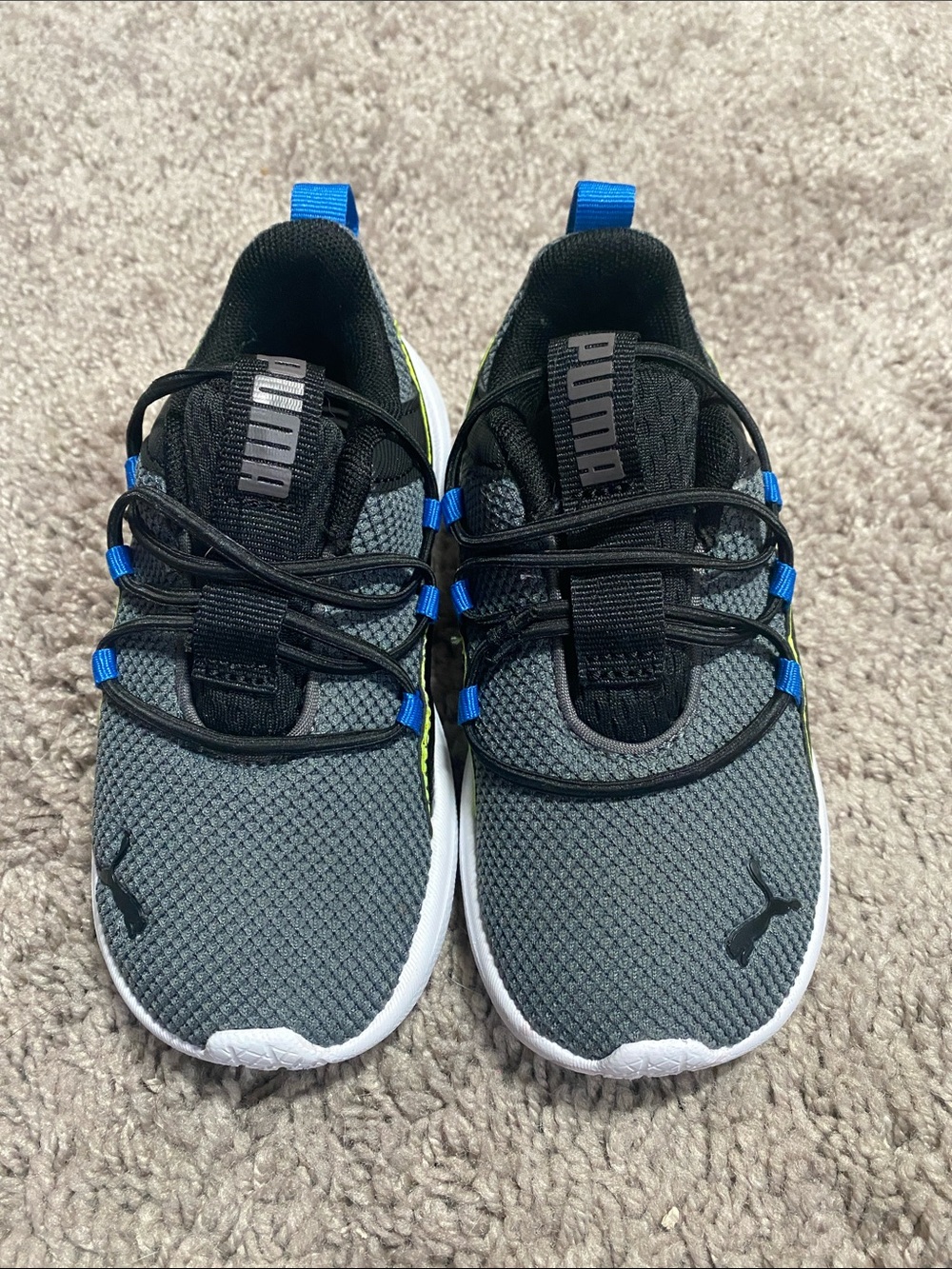 Puma Kids Black, Gray & Blue low top Slip-On Sneakers size 8C